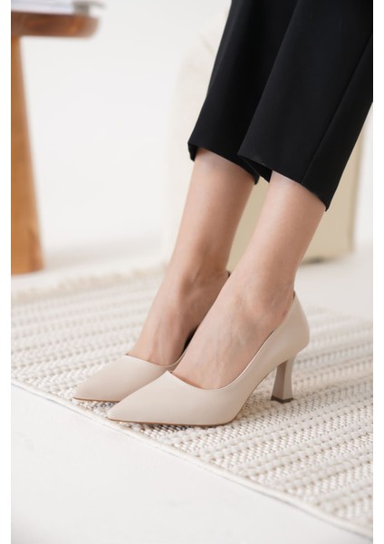 Alexandra Kadın Bej Stiletto