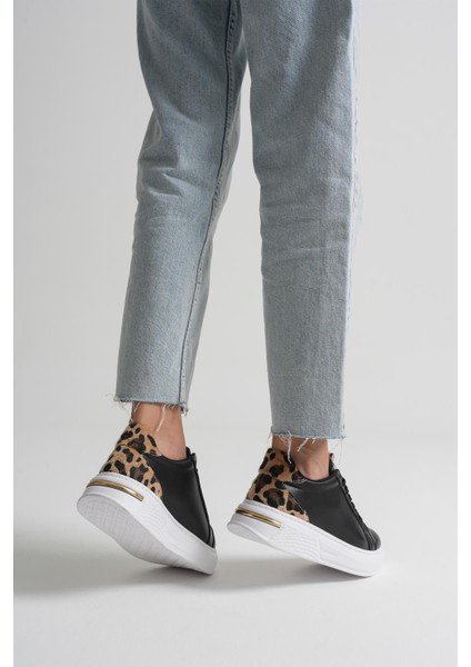 Vega Leopar Detaylı Siyah Kadın Spor Ayakkabı