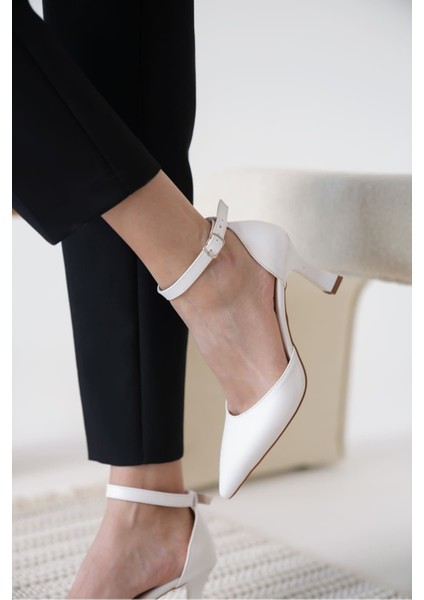 Clara Kadın Beyaz Topuklu Ayakkabı indirimleri