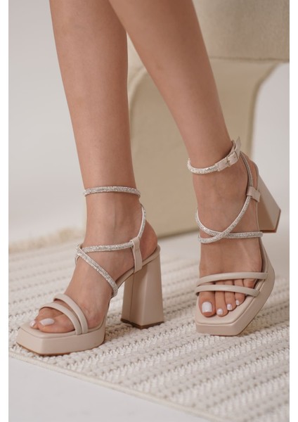 Carmen Kadın Bej Topuklu Sandalet