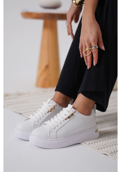 Nova Kadın Gold Detaylı Beyaz Sneaker