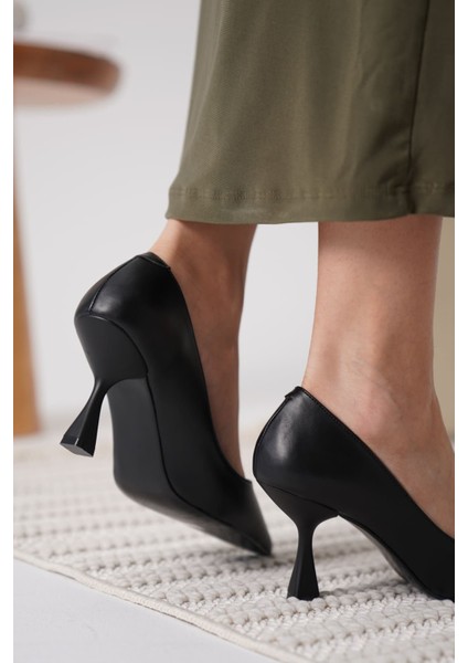 Monica Mat Siyah Kadın Stiletto fırsatları