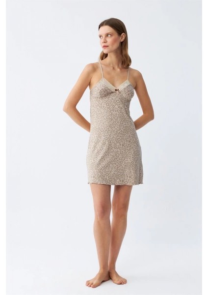 - Kadın Penye Vizon Leopar Desenli Ip Askılı Gecelik