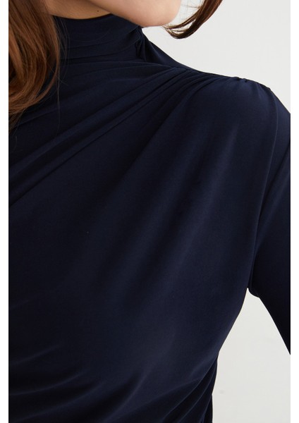 Drapeli Balıkçı Yaka Bluz indirimleri