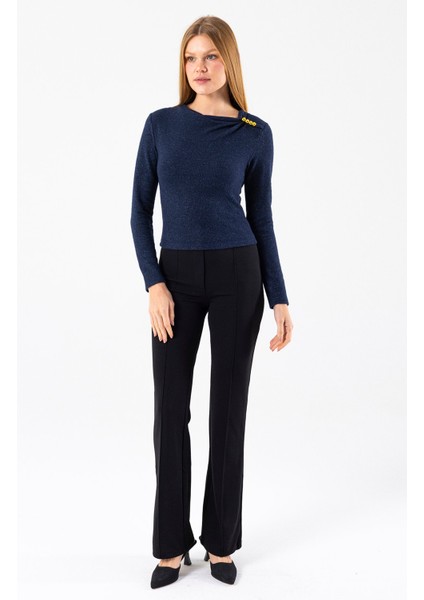 Kadın Asimetrik Yaka Omuz Aksesuar Detaylı Body Lacivert - 26100