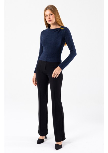 Kadın Asimetrik Yaka Omuz Aksesuar Detaylı Body Lacivert - 26100 fiyatları