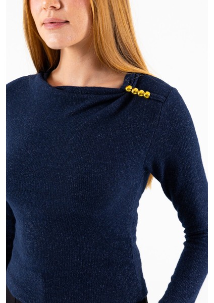 Kadın Asimetrik Yaka Omuz Aksesuar Detaylı Body Lacivert - 26100