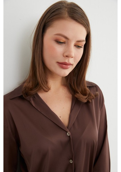 Basic Saten Gömlek