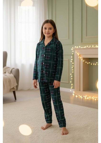 Ekose Desenli Süet Kız Çocuk Pijama Takımı