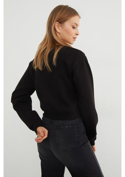 3 Iplik Çilek Nakışlı Crop Sweatshirt indirimleri