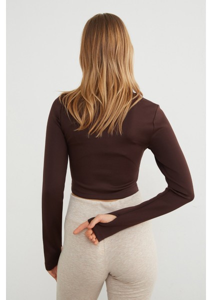 Basic Bisiklet Yaka Parmak Geçmeli Crop Bluz