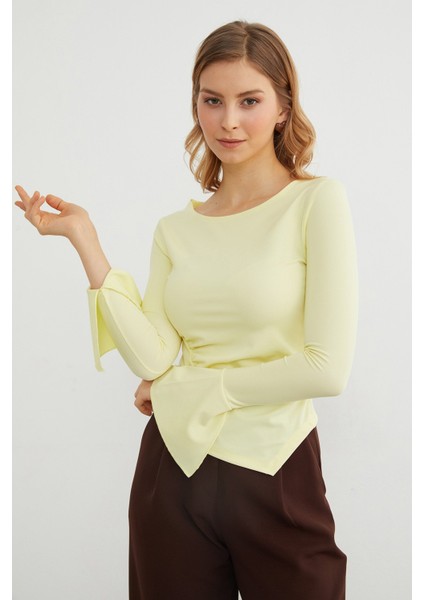 Drapeli Kayık Yaka Kolları Yırtmaç Detaylı Bluz indirimleri