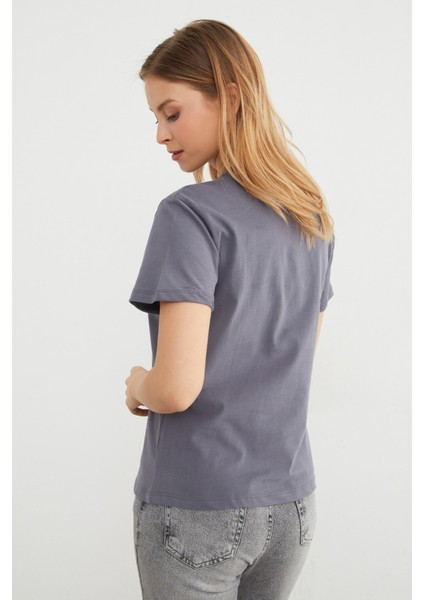 Basic Bisiklet Yaka Tişört indirimleri