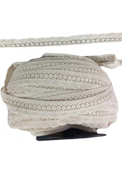 Kopanaki Dantel En 4 cm Şeritli Krem 5 Metre
