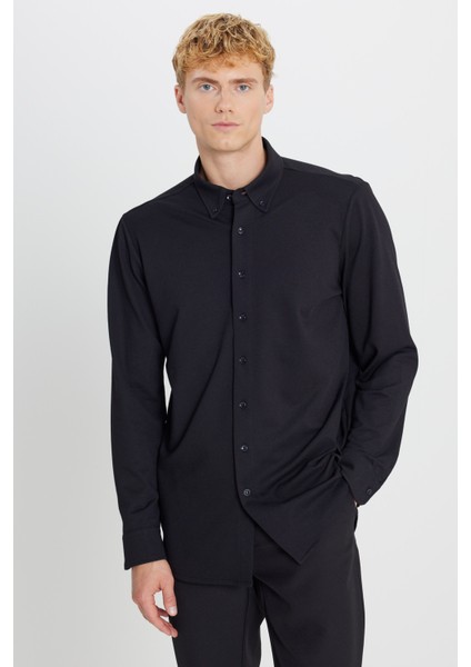 Pamuklu Tailored Slim Fit Dar Kesim Düğmeli Yaka Örme Gömlek