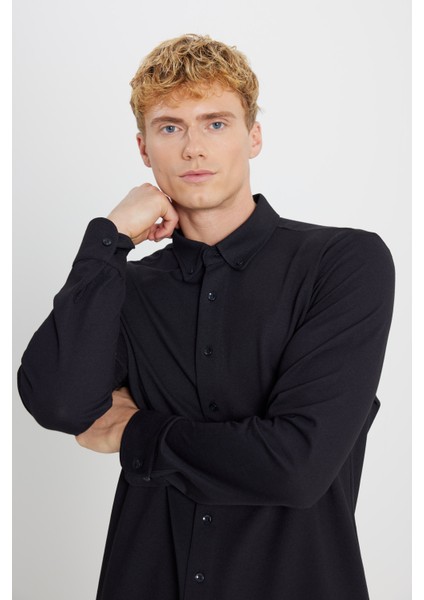 Pamuklu Tailored Slim Fit Dar Kesim Düğmeli Yaka Örme Gömlek fırsatları