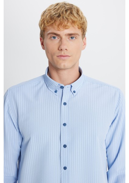 Tailored Slim Fit Dar Kesim Düğmeli Yaka Gofre Desenli Gömlek fırsatları