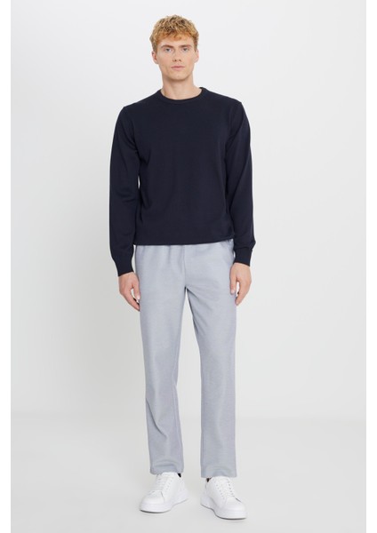 Pamuklu Standart Fit Normal Kesim Beli Bağlamalı Yan Cepli Jakarlı Eşofman Altı fırsatları