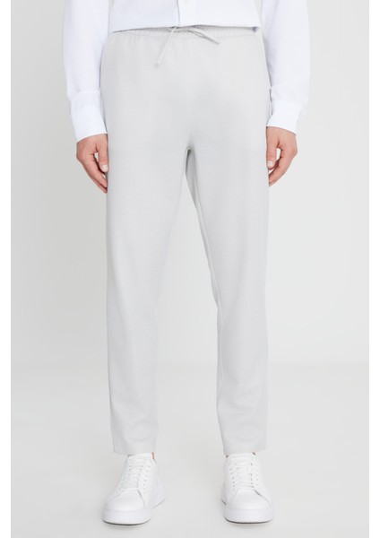 Pamuklu Standart Fit Normal Kesim Beli Bağlamalı Yan Cepli Jakarlı Eşofman Altı