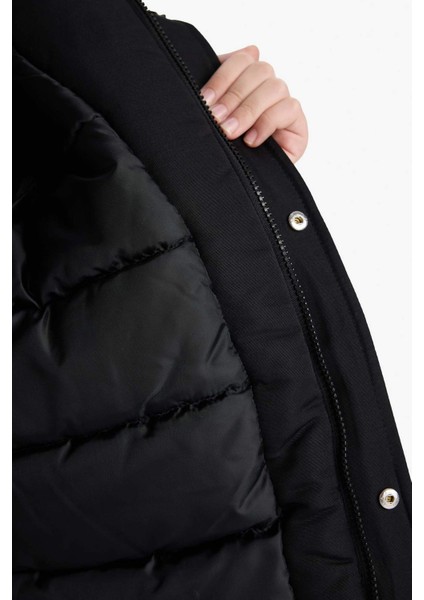 Erkek Çocuk Su İtici Kapüşonlu Fermuarlı Mont E9357A825WN