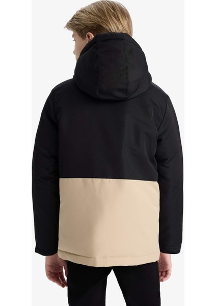 Erkek Çocuk Su İtici Kapüşonlu Fermuarlı Mont E9357A825WN