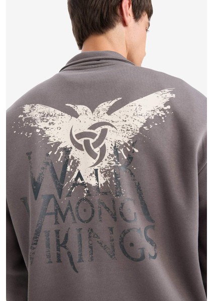 Vikings Valhalla Boxy Fit Dik Yaka Yarım Fermuarlı Sırt Baskılı Sweatshirt E9324AX25AU