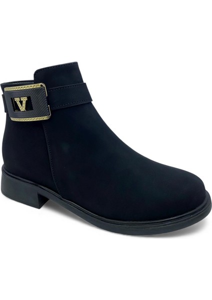 Kadın Siyah Toka Detaylı Yandan Fermuarlı Bot modelleri