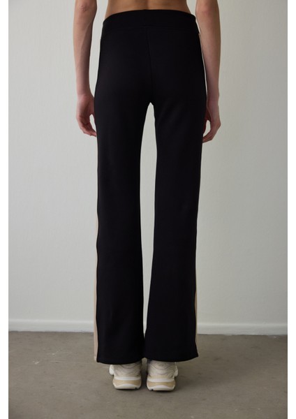 Siyah Termal Etkili Panel Detaylı Flare (İspanyol Paça) Pantolon fiyatları