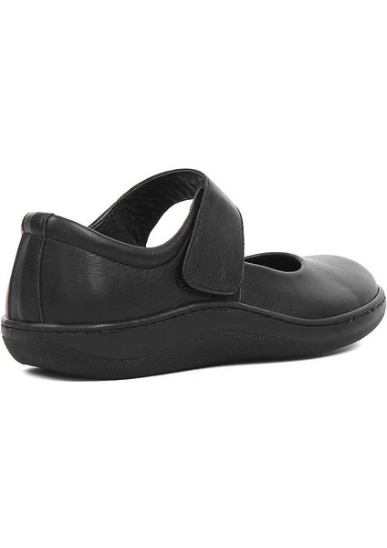 Kadın Siyah Bilekten Bantlı Deri Ayakkabı indirimleri
