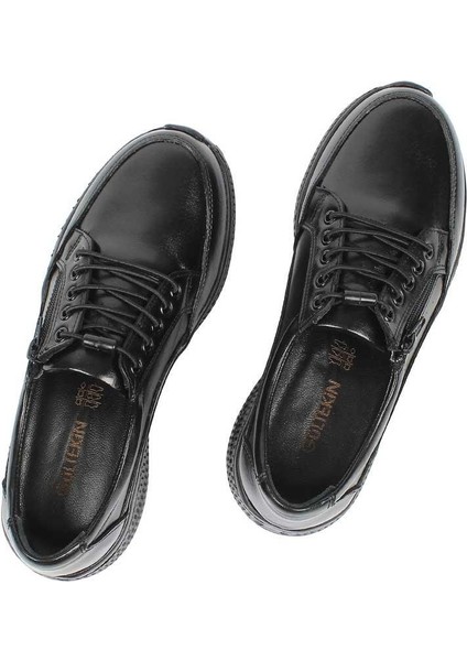 Kadın Siyah Bağcıklı Deri Ayakkabı