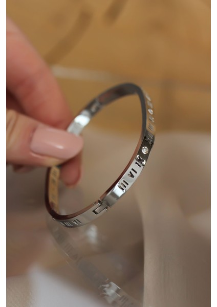 316L Çelik Roma Rakamlı Silver Renk Bilezik Kelepçe - TJ-BB3566 fiyatları