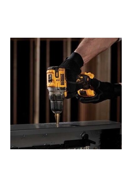 DCD701D2 12V 2.0 Ah Akülü Vidalama fırsatları