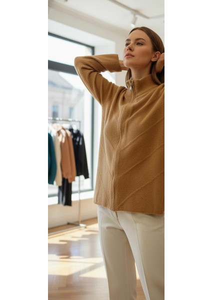 Fermuarlı Kısa Yumuşak Sakallı Hırka