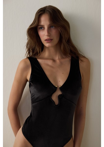 Siyah Deep V Velvet Bodysuit fiyatları