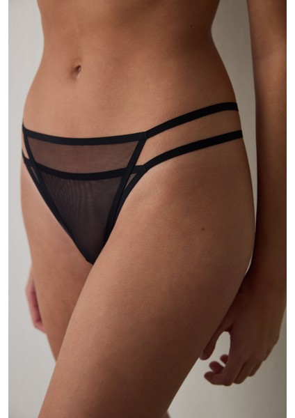 Siyah Fileli Normal Bel Brazilian Külot