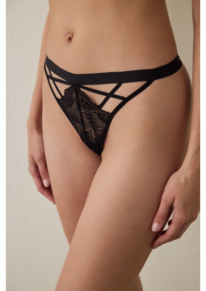 Siyah Strap Detailed Tanga Külot