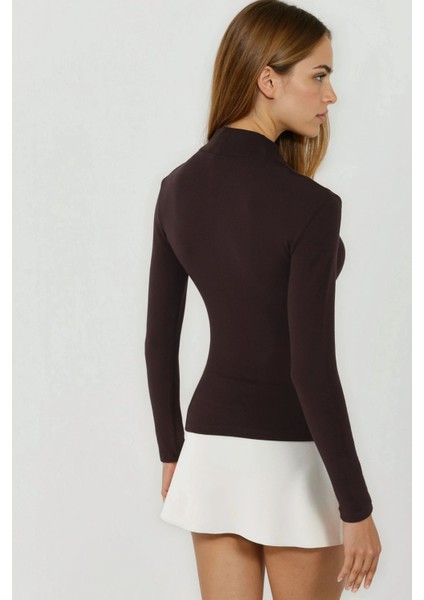 Kadın Ultra Yumuşak Slim Fit Dik Yaka Örme Üst Koyu Mocha Kahve
