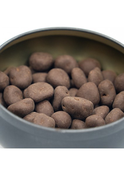 Şeker İlavesiz, Glütensiz, Vegan Turna Yemişli Bitter Çikolata - Siyah Yuvarlak Metal Kutu, 150 gr modelleri