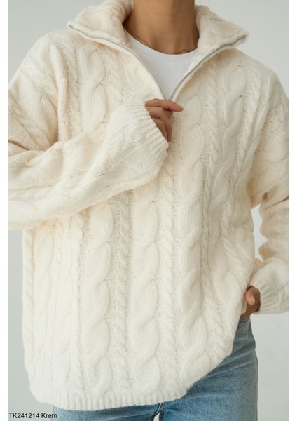 Kadın Yarım Fermuarlı Boğazlı Örme Triko Kazak