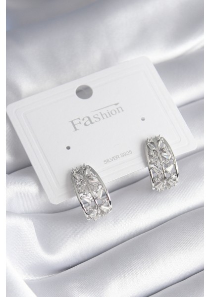 Pirinç Gümüş Renk Zirkon Taşlı Kadın Küpe