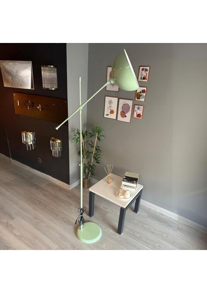 Mint Lambader Hareketli Başlık Modern Dekoratif Metal Oturma Odası Çalışma Odası Zemin Lambası fırsatları