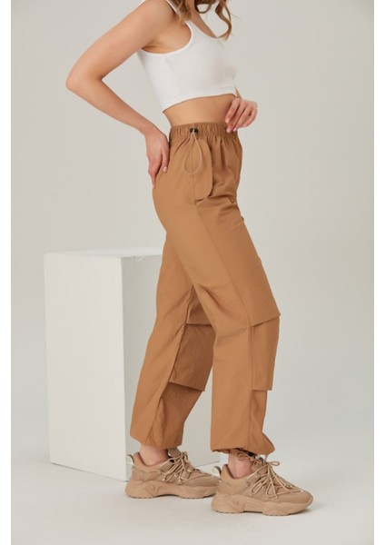 Paraşüt Pantolon / Baggy Kesim Kadın Paraşüt Pantolon- Cep Kapaklı fırsatları