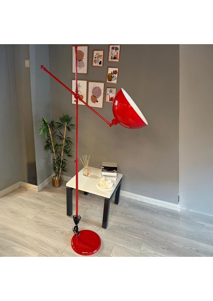 Kırmızı Lambader Hareketli Başlık Modern Dekoratif Metal Oturma Odası Çalışma Odası Zemin Lambası modelleri