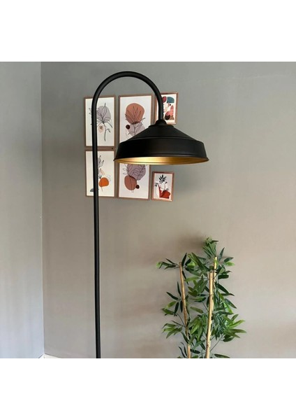 Siyah Lambader Modern Dekoratif Metal Oturma Odası Çalışma Odası Zemin Lambası