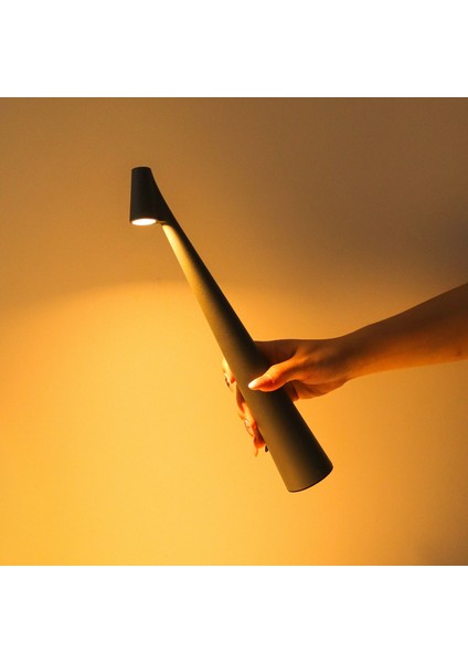 Masaüstü Dokunmatik LED Çalışma Lambası, Kuzey Avrupa Stili Yer Lambası (Yurt Dışından) fiyatları