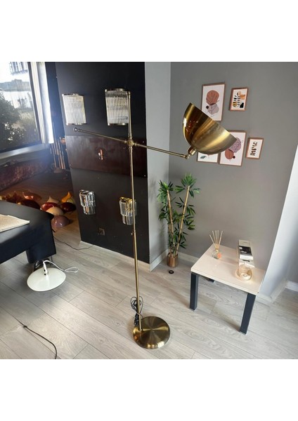 Eskitme Lambader Hareketli Başlık Modern Dekoratif Metal Oturma Odası Çalışma Odası Zemin Lambası indirimleri