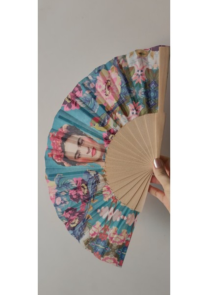 Frida Kahlo Serisi – Colores De México: Corazón Salvaje Büyük Boy Ahşap Yelpaze fırsatları