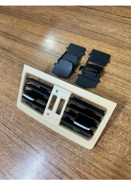 Bmw 3 Serisi Bej Arka Kalorifer Izgarası Sıfır Kampanyalı fiyatları