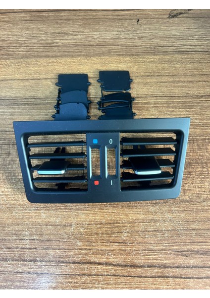 Bmw 3 Serisi E90 Arka Siyah Kalorifer Izgarası