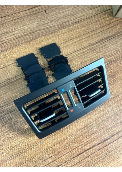 Bmw 3 Serisi E90 Arka Siyah Kalorifer Izgarası modelleri